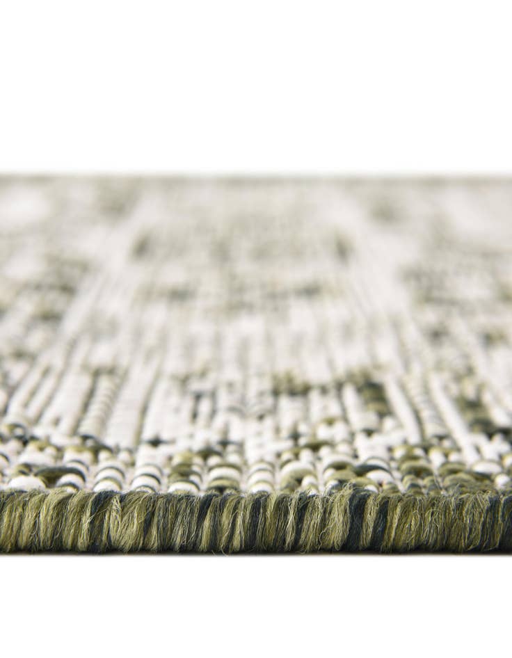 Detail image of 5' 3 x 5' 3  Washable Aztec Indoor / Outdoor Octagon Rug