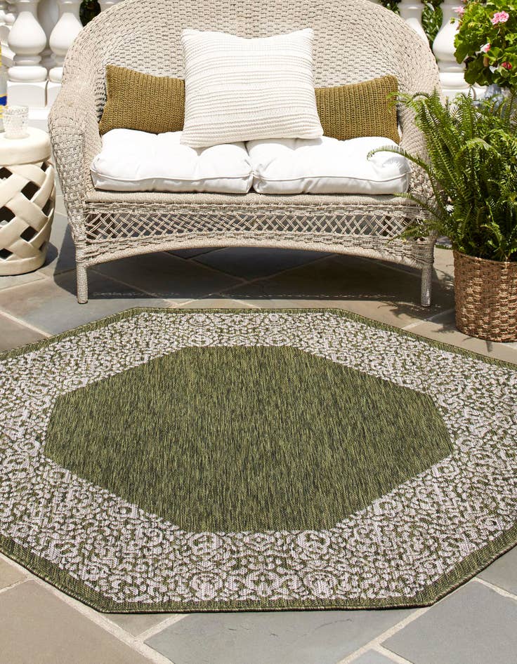 Detail image of 5' 3 x 5' 3  Washable Border Indoor / Outdoor Octagon Rug