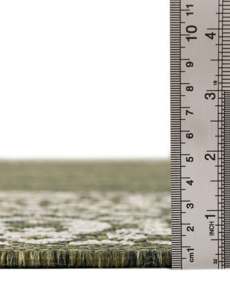 Detail image of 7' 10 x 7' 10 Easy-Clean Border Indoor / Outdoor Octagon Rug