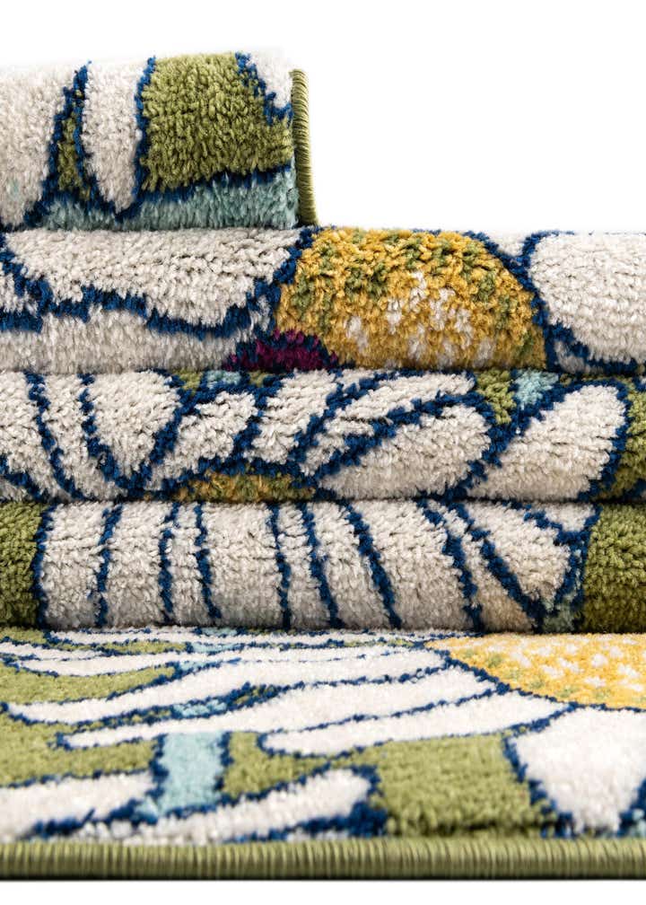 5' 3 x 7' 10 Bloom Oval Rug