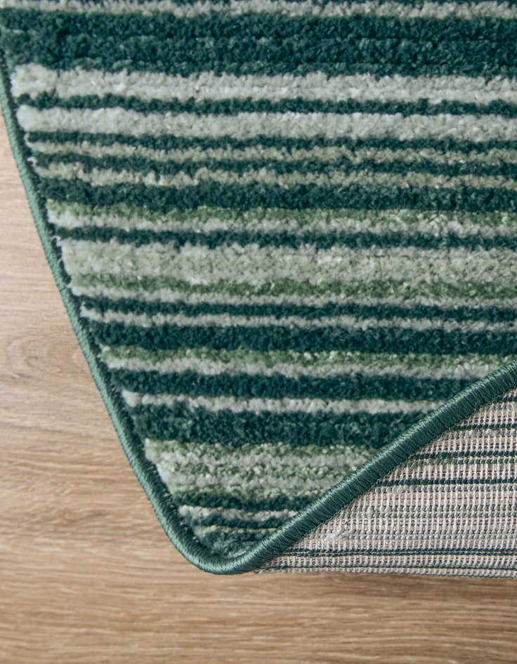 Detail image of 5' 3 x 8' Gemstone Oval Rug