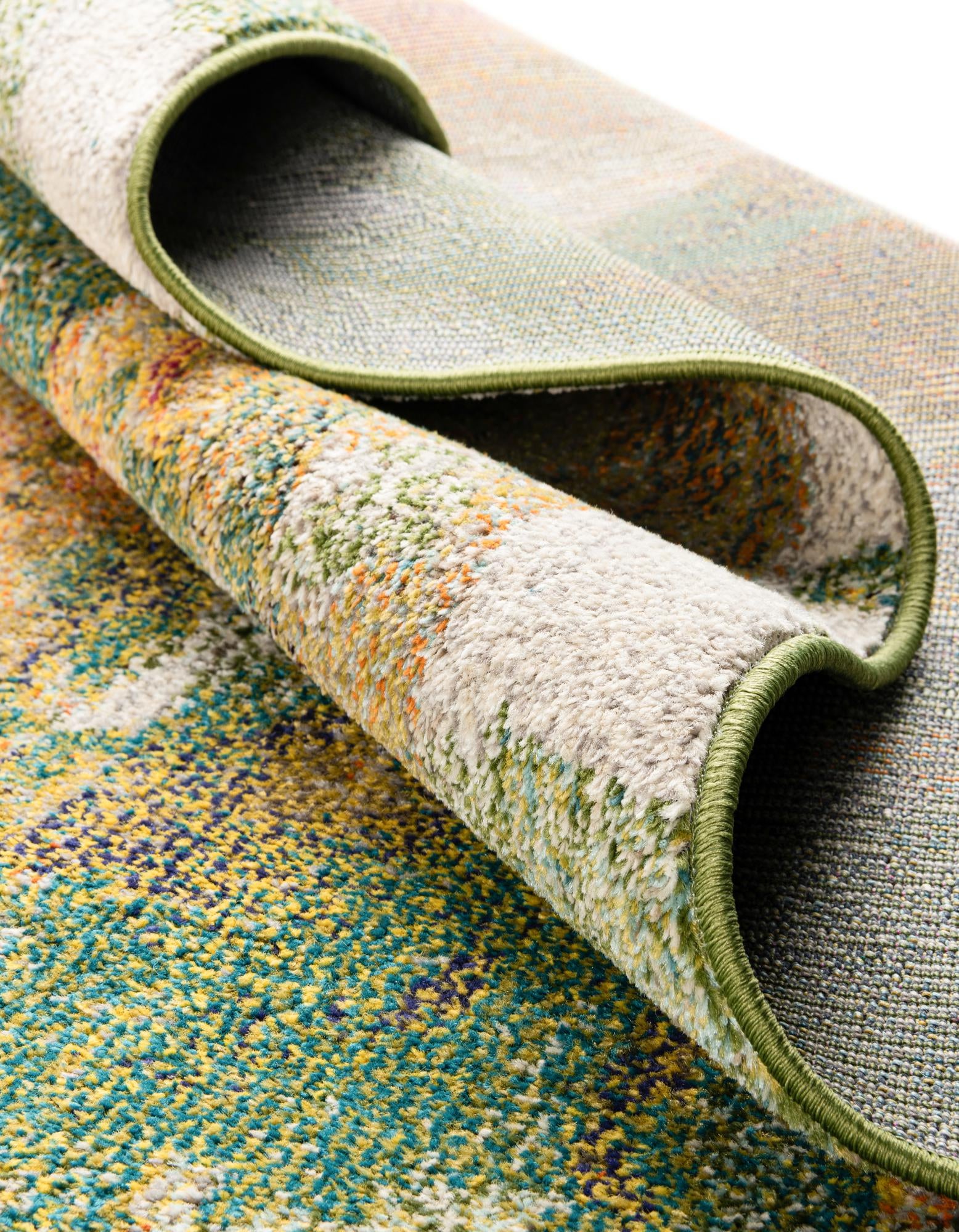 4' 1 x 6' 1 Washable Haerfest Oval Rug