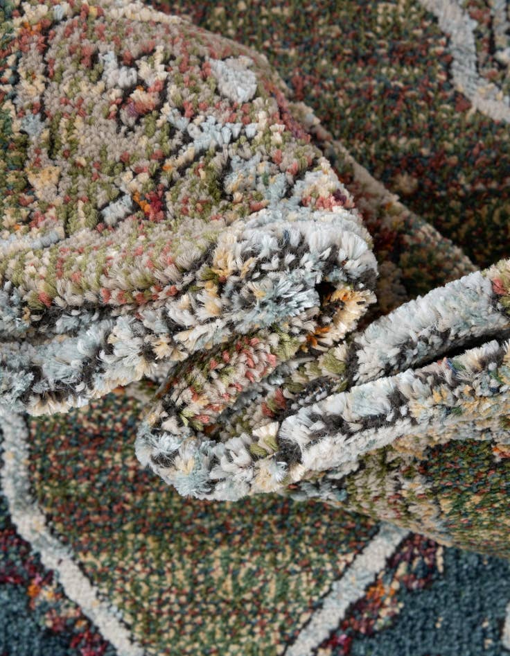 Detail image of 7' 10 x 10' Isabella Oval Rug