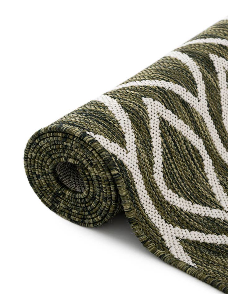 Detail image of 7' 10 x 10'  Washable Jill Zarin Turks and Caicos Indoor / Outdoor Oval Rug