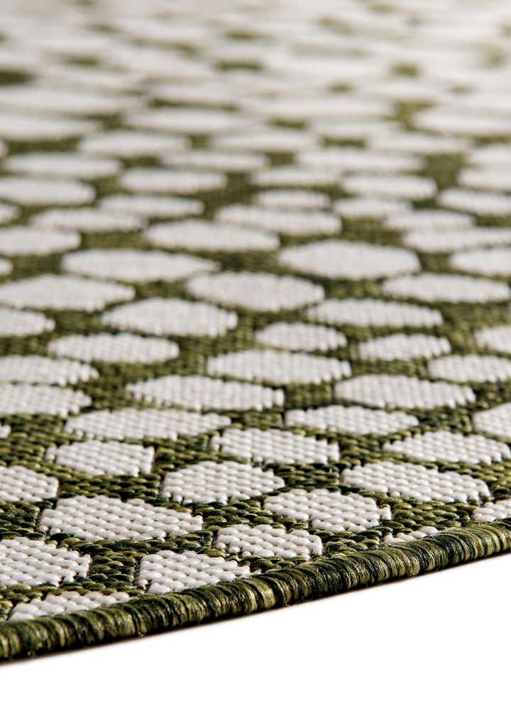 5' 3 x 8' Easy-Clean Jill Zarin Cape Town Indoor / Outdoor Oval Rug