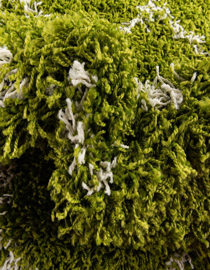 Detail image of 5' 3 x 8' Lattice Shag Oval Rug