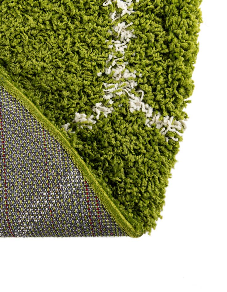 Detail image of 5' 3 x 8' Lattice Shag Oval Rug