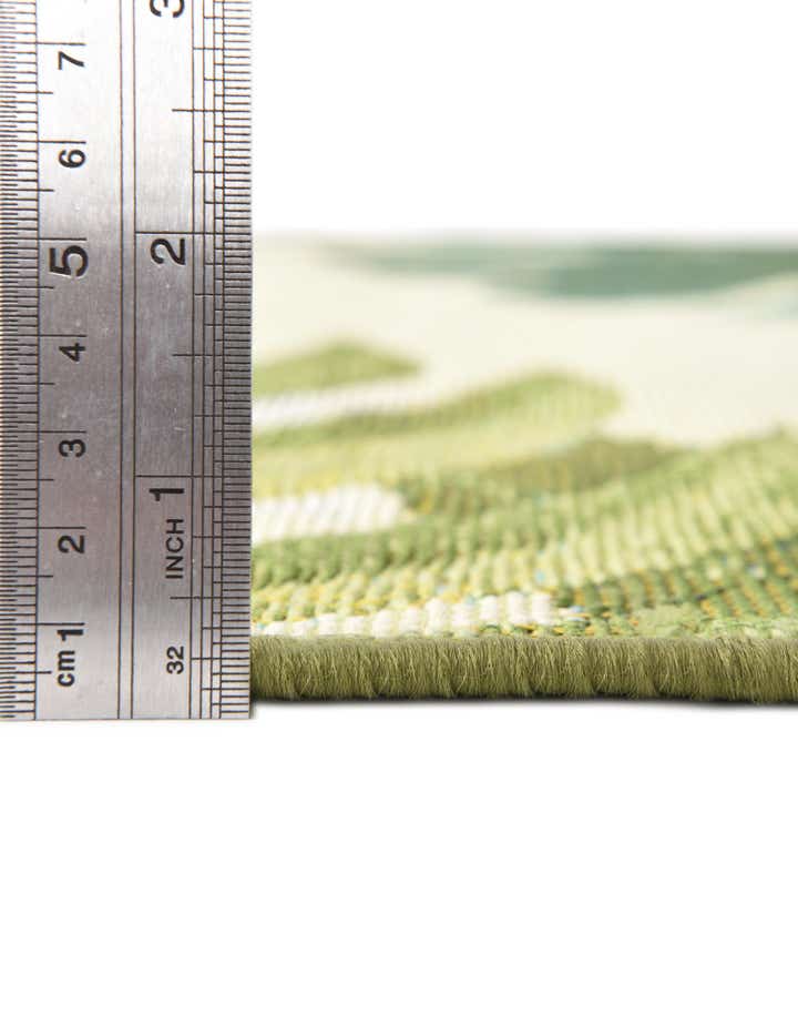 5' 3 x 8' Easy-Clean Botanical Indoor / Outdoor Oval Rug