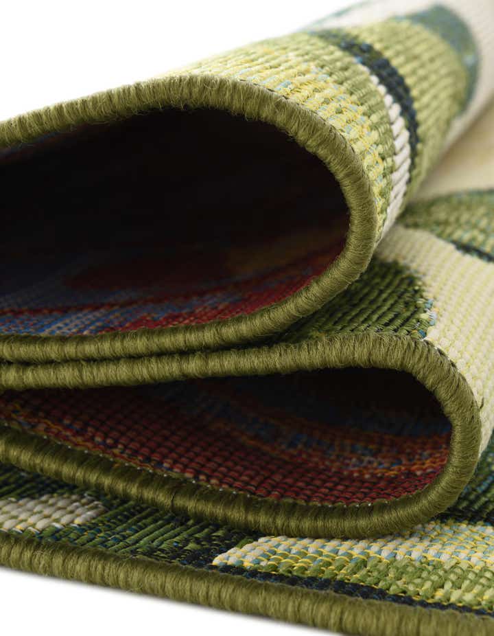 5' 3 x 8' Easy-Clean Botanical Indoor / Outdoor Oval Rug