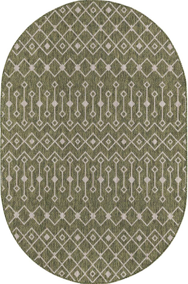 Detail image of 5' 3 x 8' Easy-Clean Trellis Indoor / Outdoor Oval Rug