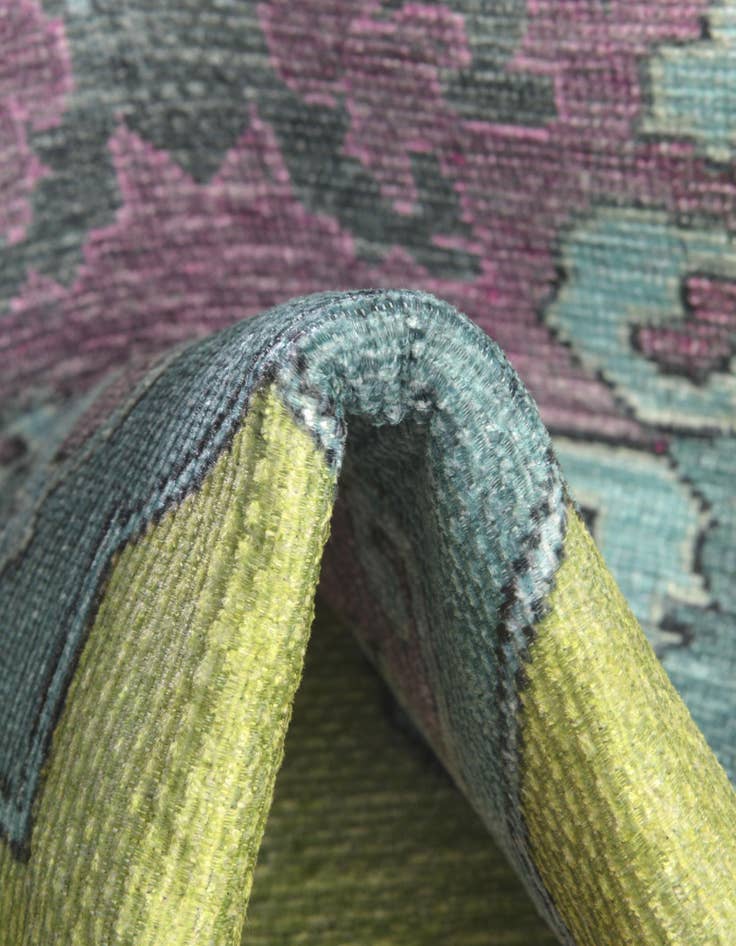Detail image of 4' x 6' Washable Timeless Oval Rug