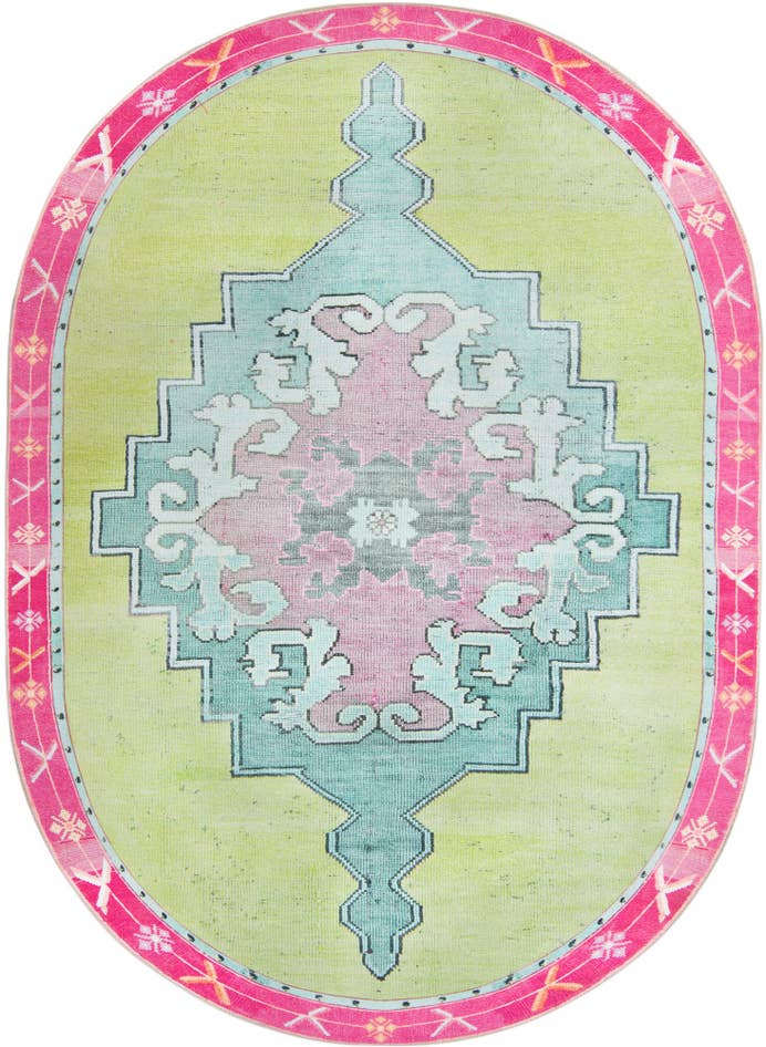 Detail image of 7' 6 x 10' 6 Washable Timeless Oval Rug