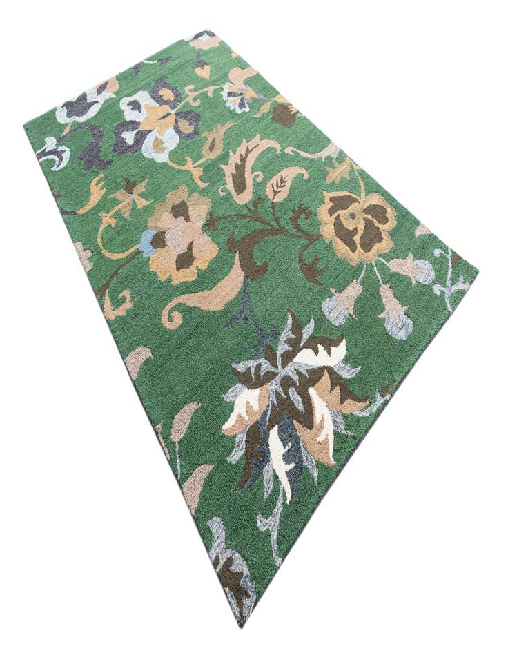 Detail image of 5' 1 x 8' Agra Rug