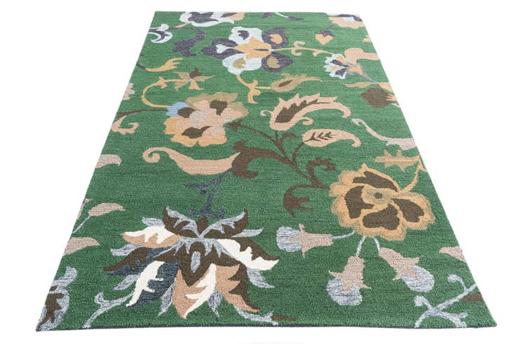 Detail image of 5' 1 x 8' Agra Rug
