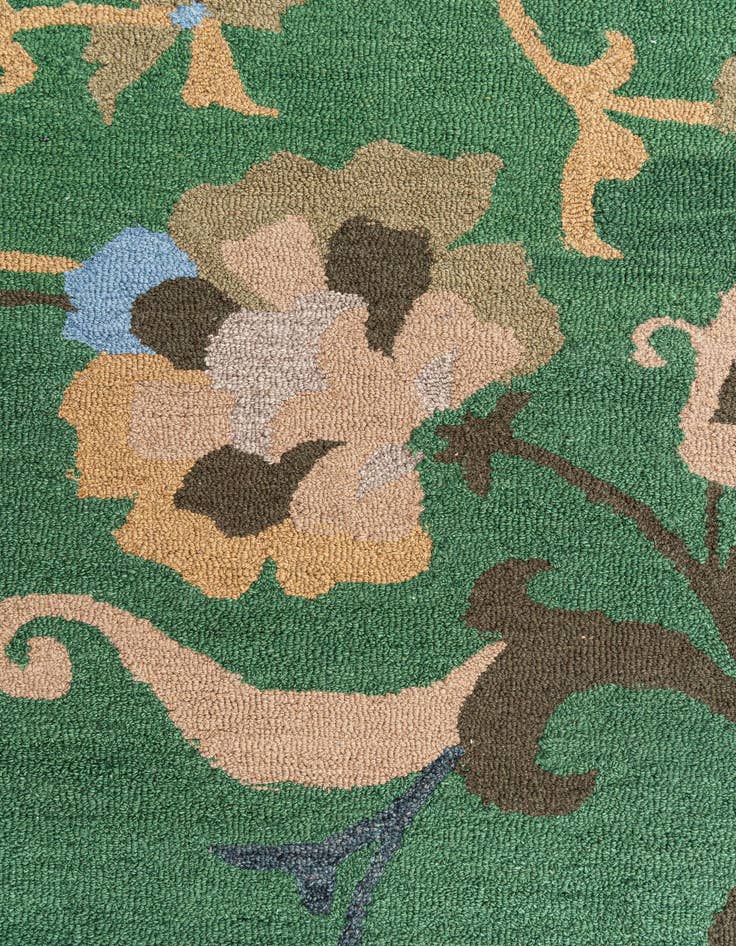 Detail image of 5' 1 x 8' Agra Rug