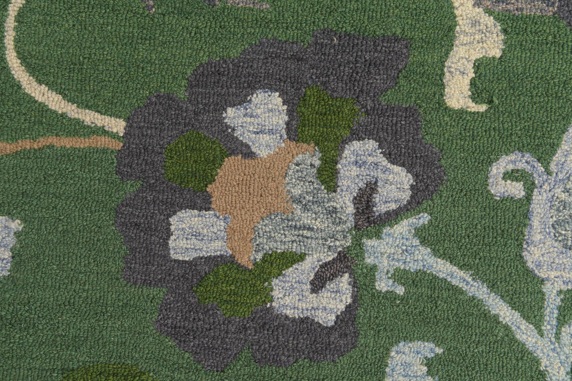 5' x 8' Agra Rug