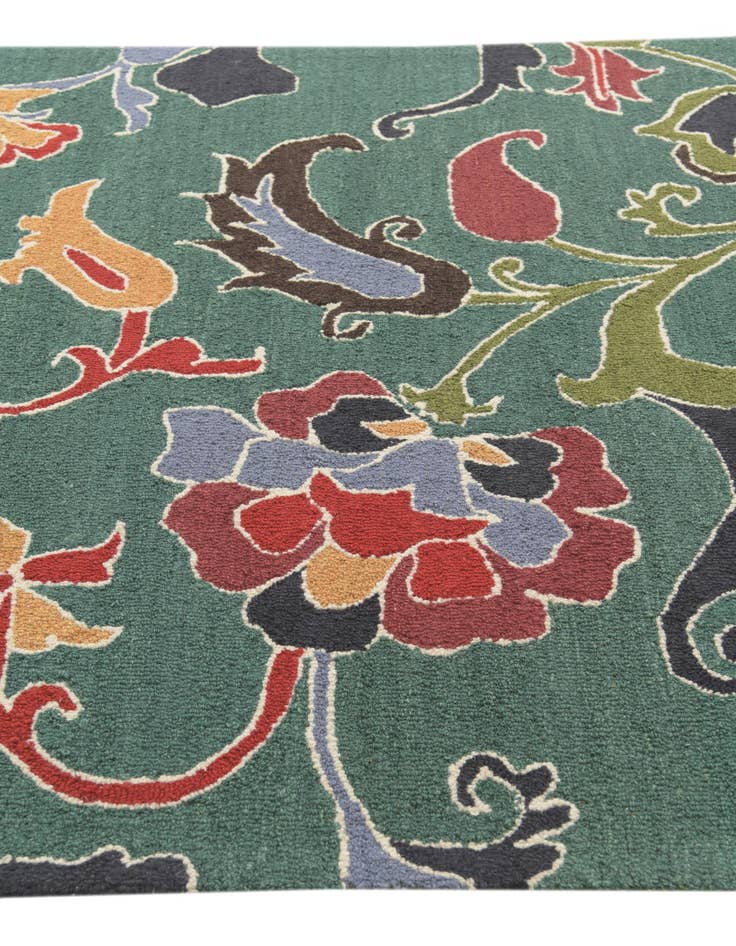 Detail image of 5' x 8' Agra Wool Rug