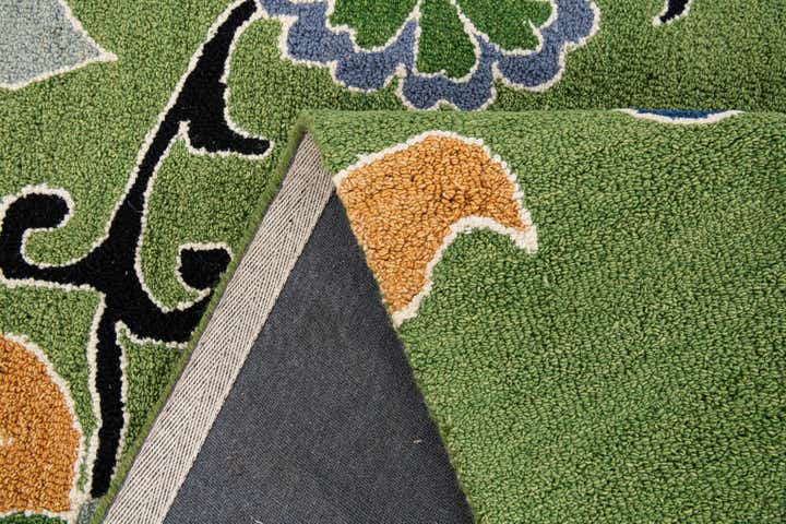 5' 1 x 7' 11 Agra Rug