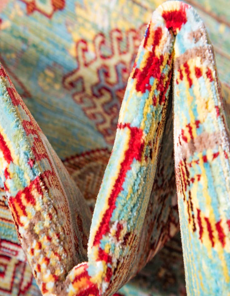 Detail image of 7' x 9' 10 Alexis Rug