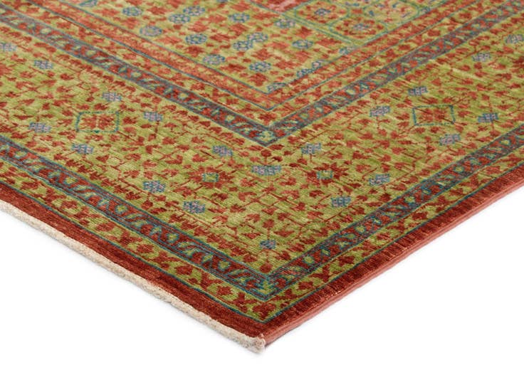 Detail image of 4' 11 x 6' 6 Amina Rug