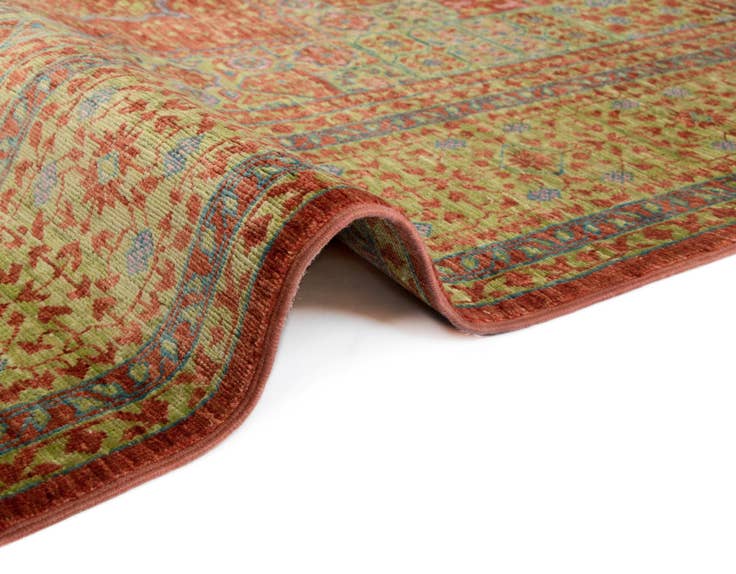 Detail image of 4' 11 x 6' 6 Amina Rug