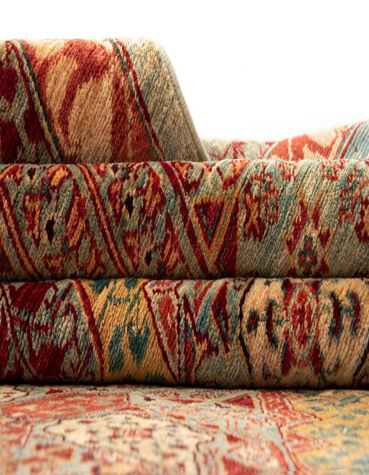 Detail image of 8' 2 x 11' 7 Amina Wool Rug