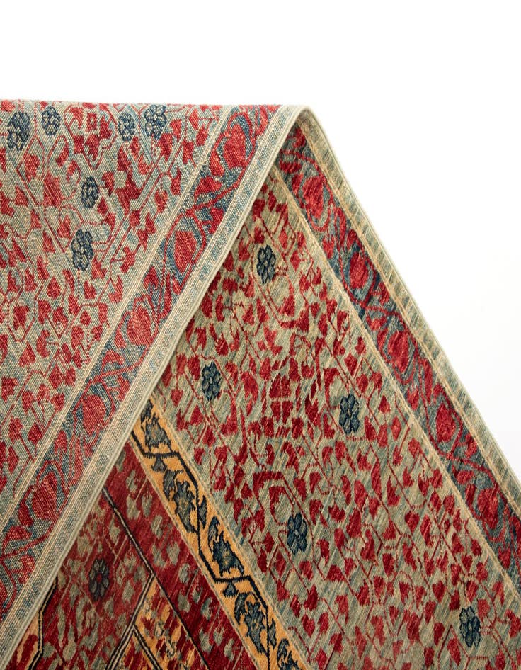 Detail image of 8' 1 x 9' 10 Amina Wool Rug