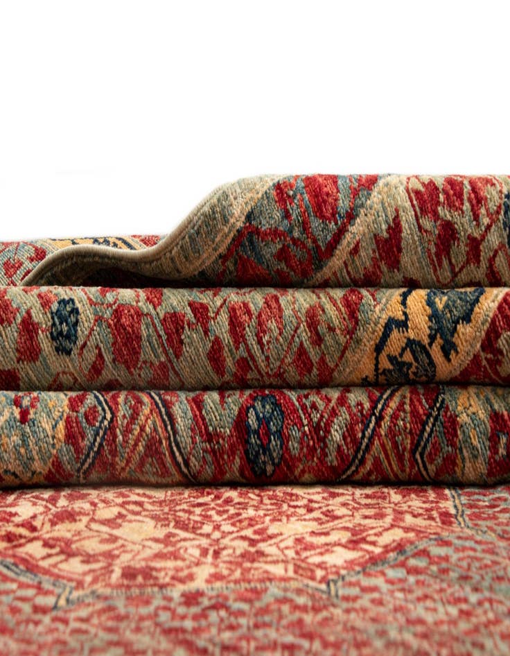 Detail image of 8' 1 x 9' 10 Amina Wool Rug