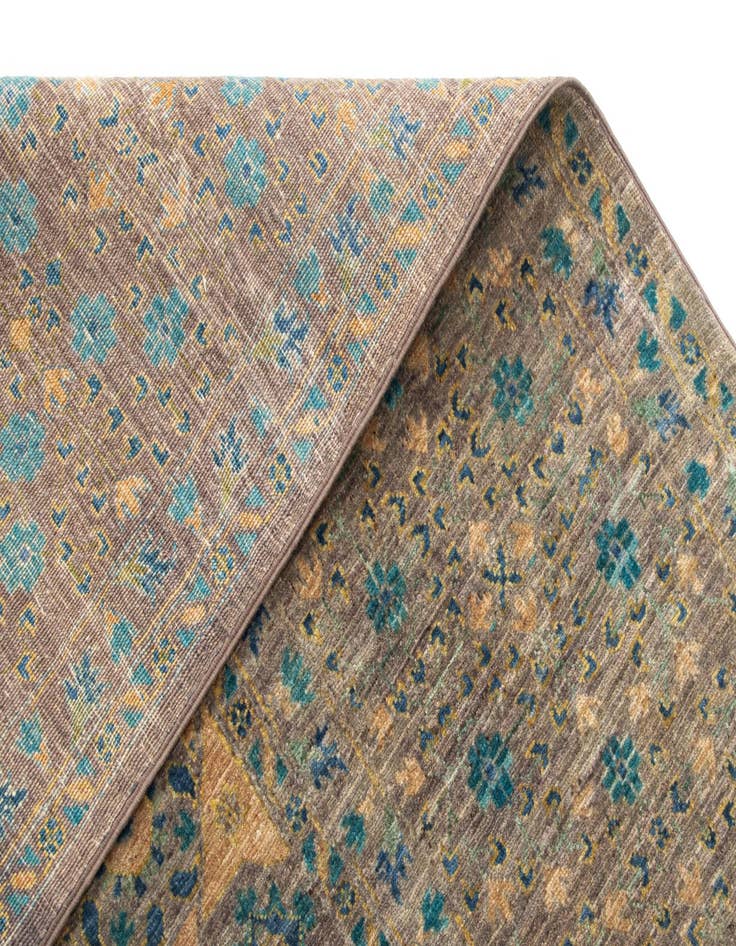 Detail image of 9' x 12' 4 Amina Wool Rug