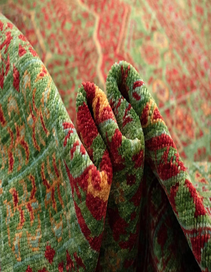 Detail image of 4' 9 x 6' 8 Amina Wool Rug