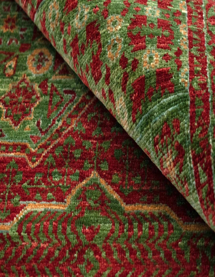 Detail image of 4' 9 x 6' 8 Amina Wool Rug