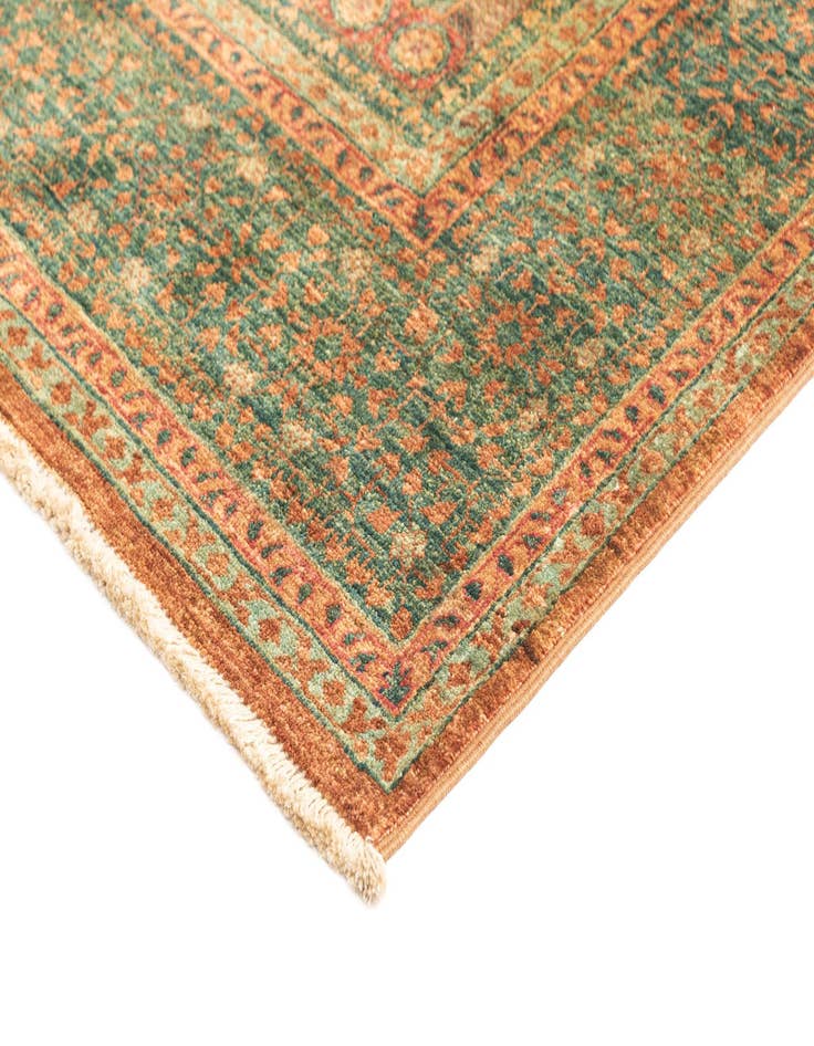 Detail image of 5' x 6' 8 Hand Knotted Amina Rug