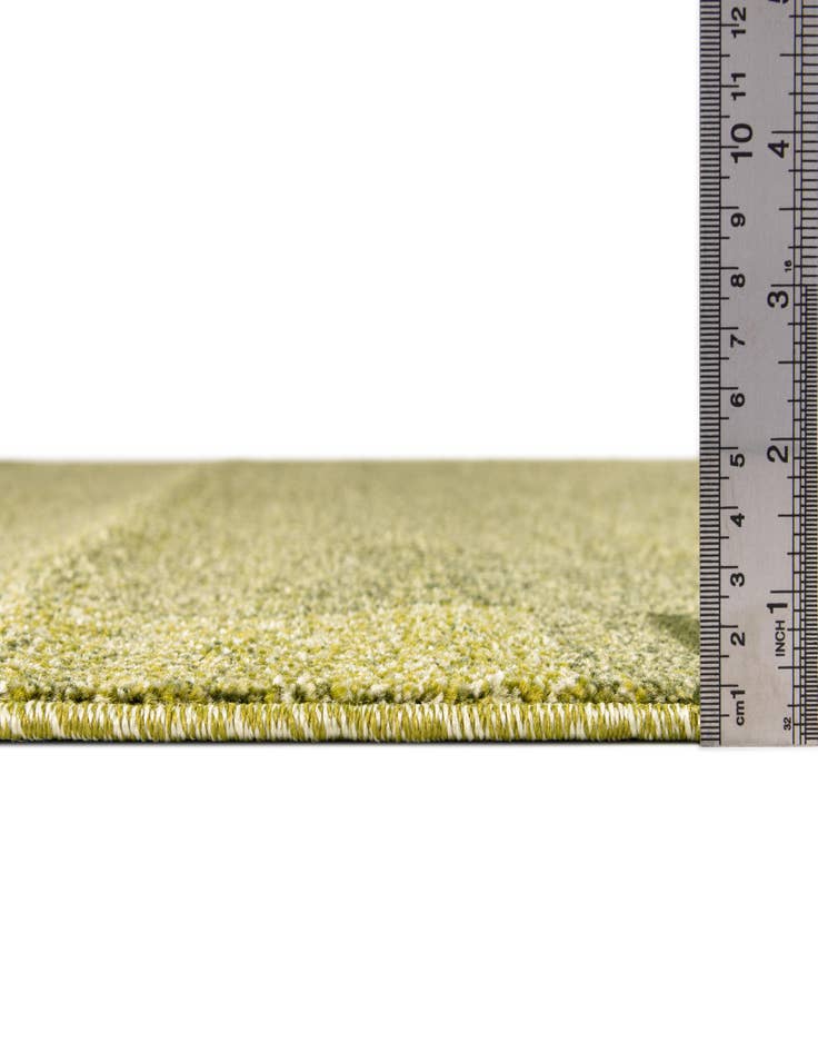 Detail image of 5' x 8' Angelica Rug