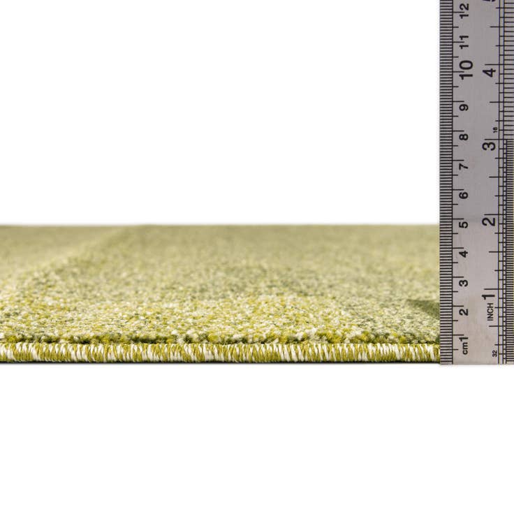 Detail image of 5' x 8' Angelica Rug