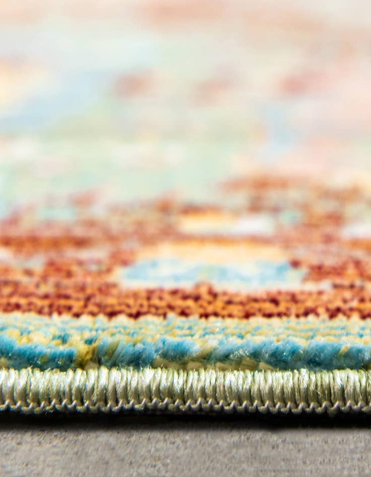 Detail image of 7' x 9' 10 Aqua Rug