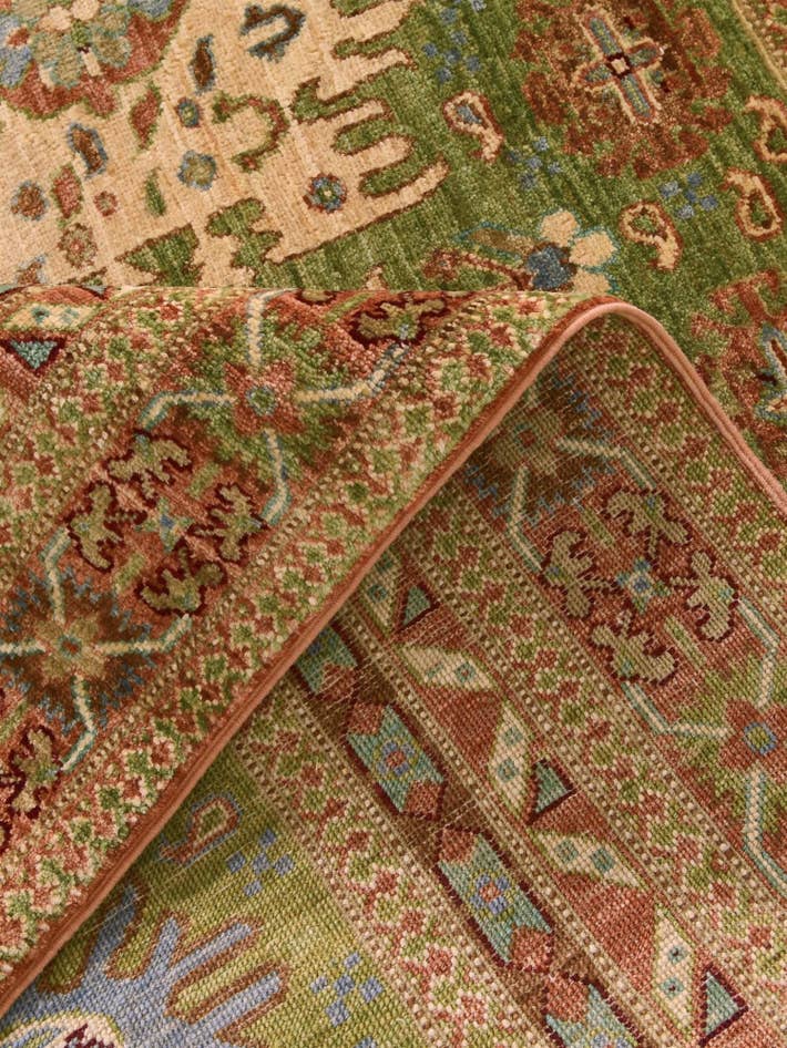 Detail image of 5' 1 x 6' 7 Hand Knotted Ariana Ziegler Rug