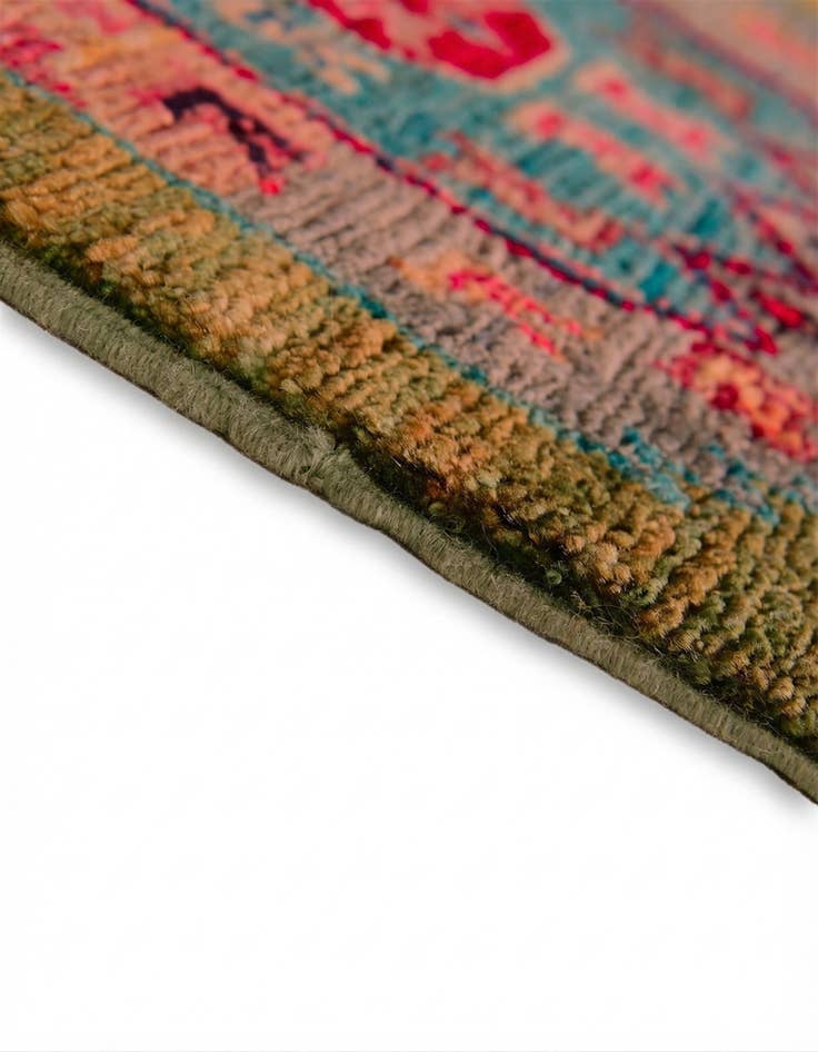 Detail image of 1' 10 x 3' 4 Hand Knotted Ariana Ziegler Rug