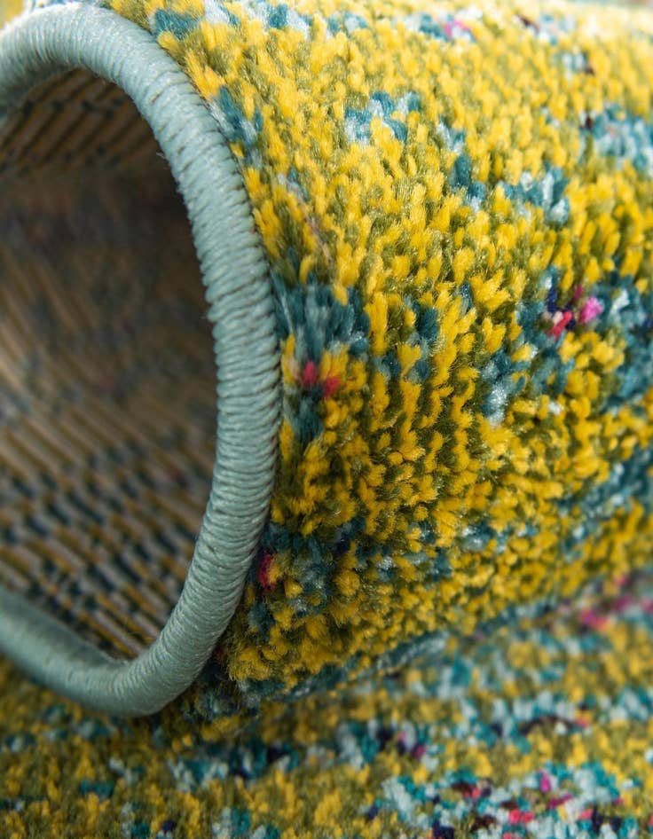 Detail image of 8' x 10'  Washable Arte Rug