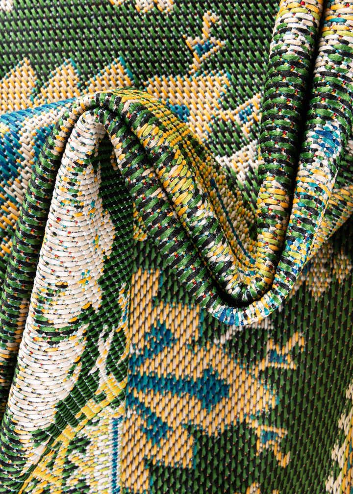 7' 10 x 10' Easy-Clean Baja Indoor / Outdoor Rug