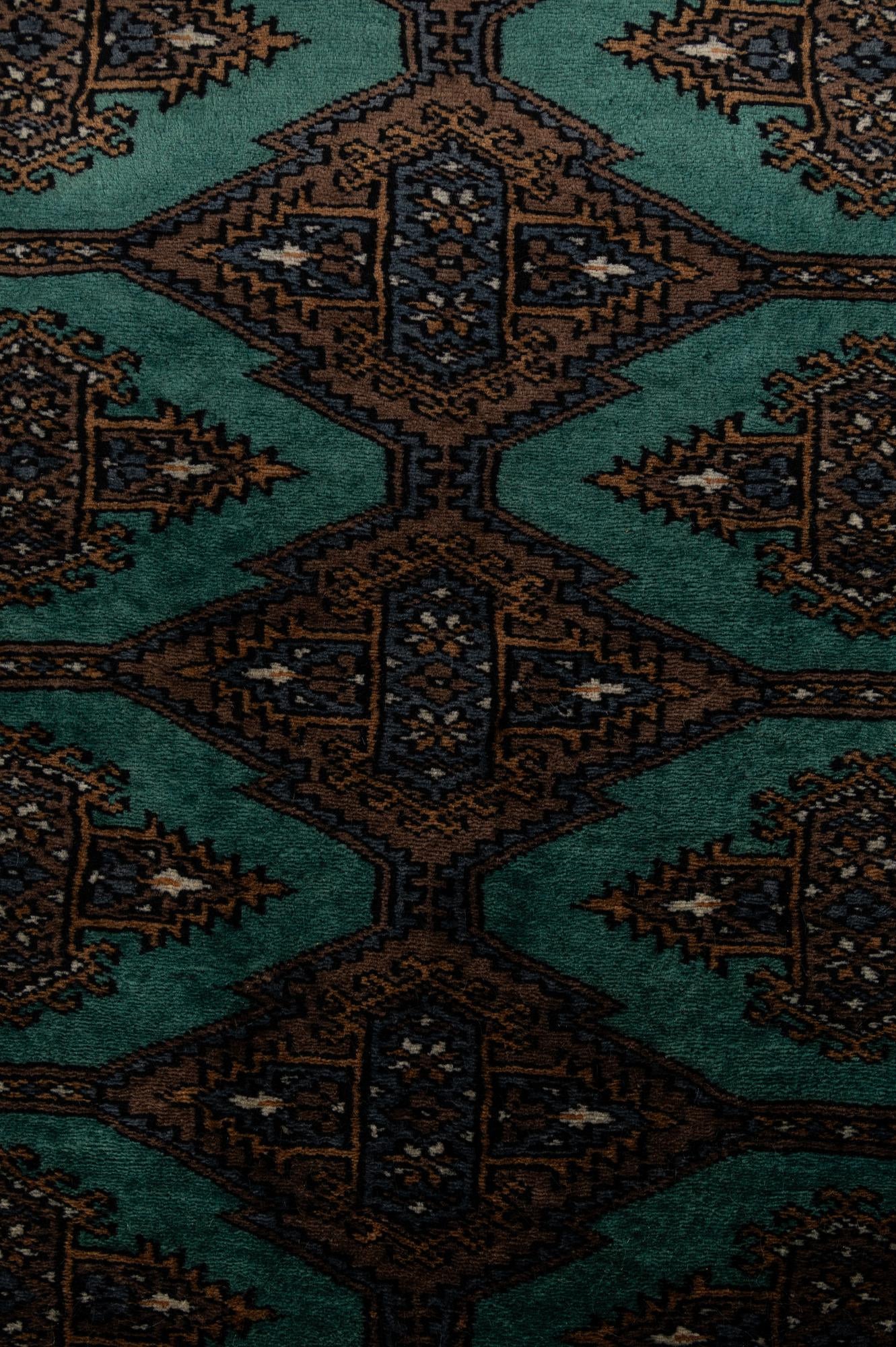 4' x 5' 10 Hand Knotted Bokhara Oriental Wool Rug