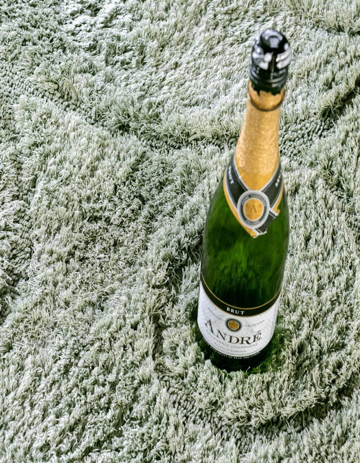 Detail image of 8' x 10' Botanical Shag Rug