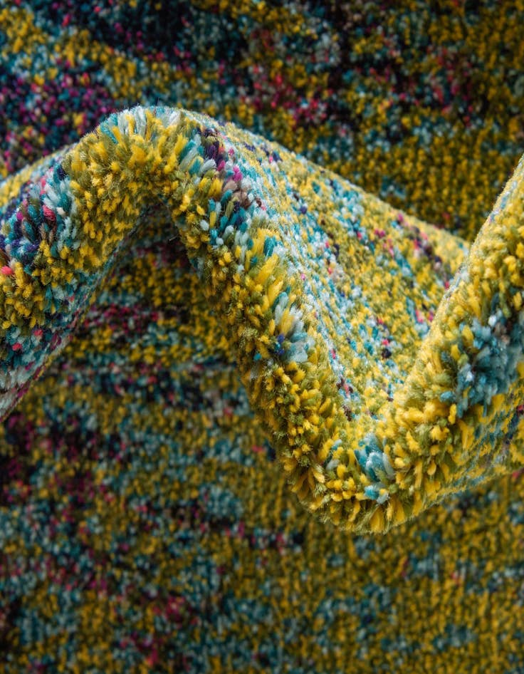 Detail image of 8' x 10' Washable Carnevale Rug