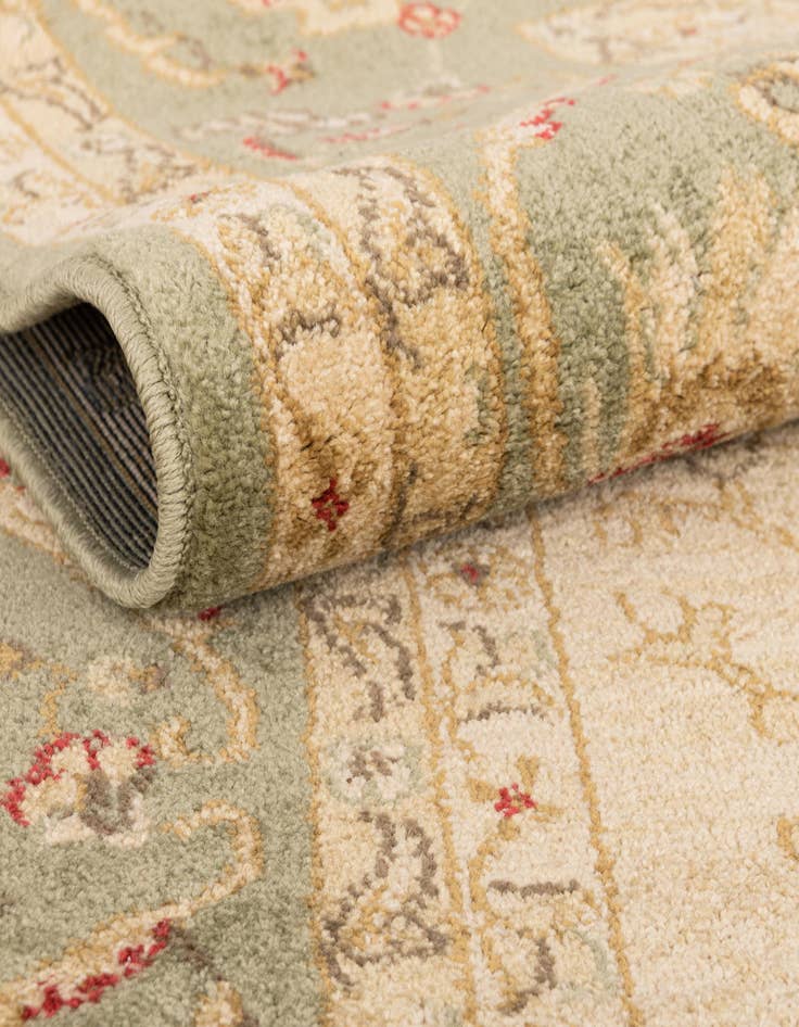 Detail image of 7' x 10' Chelsea Rug