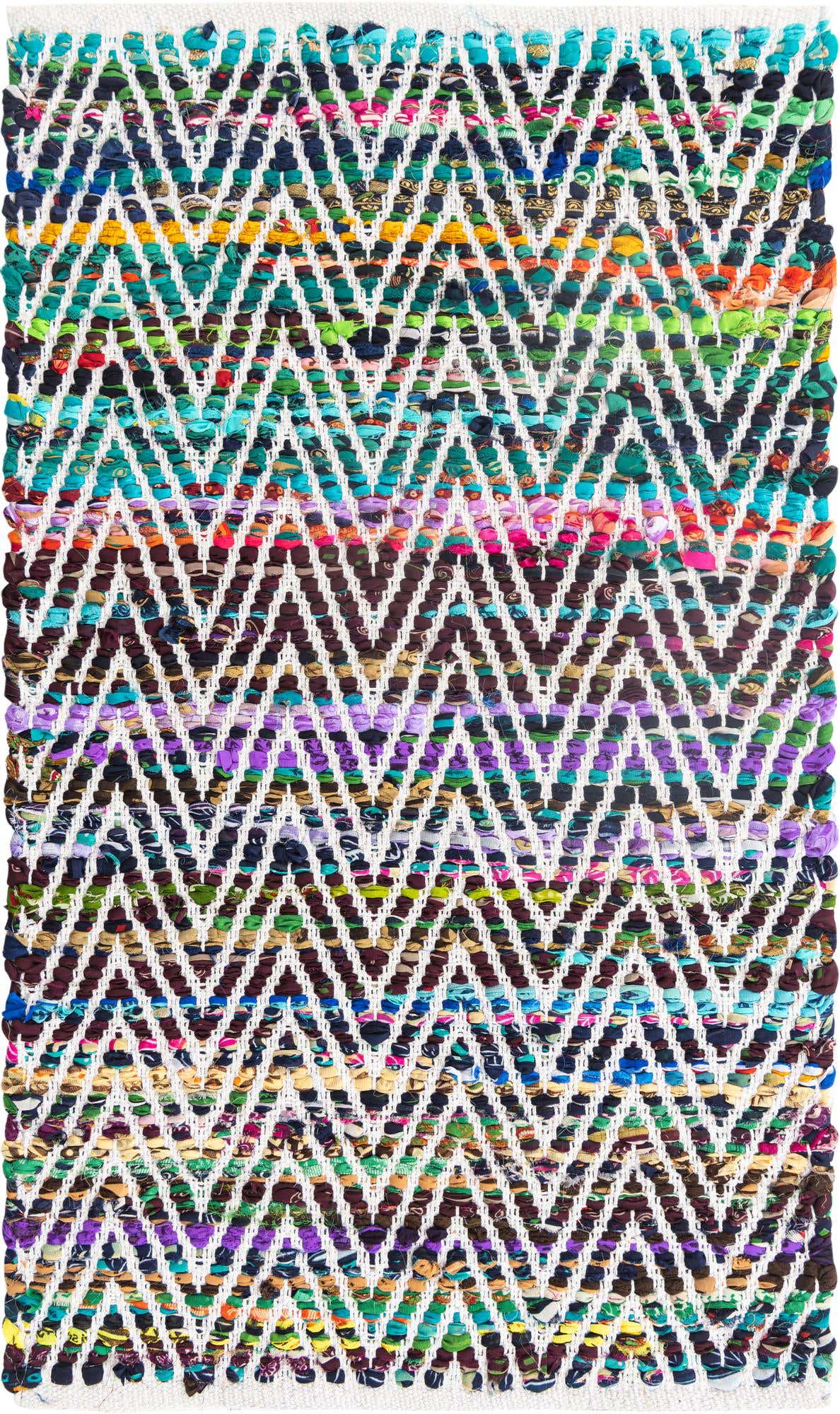 2' x 3' 1 Hand Woven Chindi Chevron Rug