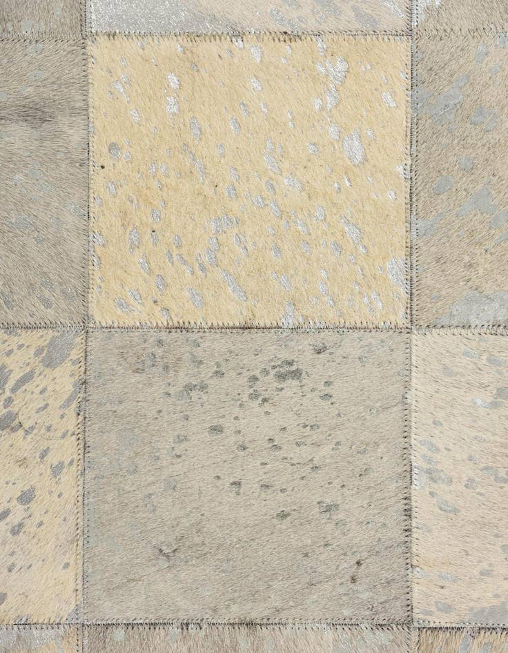 Detail image of 5' x 8' Cowhide Rug