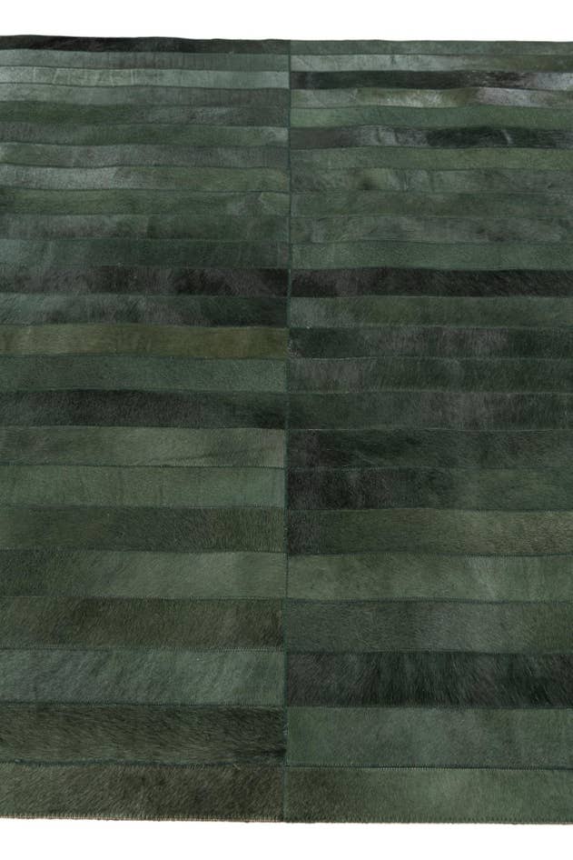 Detail image of 5' 1 x 7' 10 Cowhide Stocks Rug