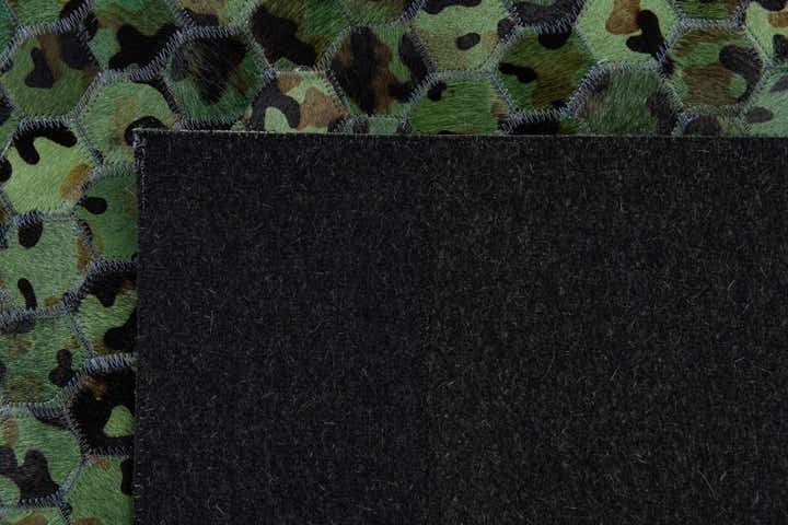 5' 1 x 8' Cowhide Stocks Rug