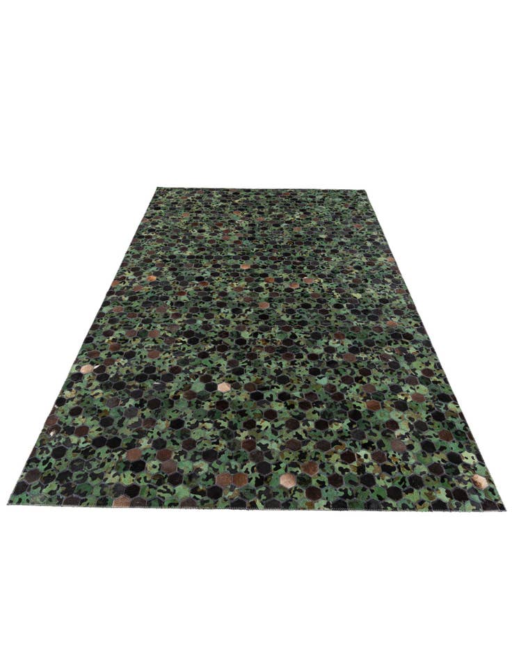 Detail image of 5' x 7' 10 Cowhide Stocks Rug