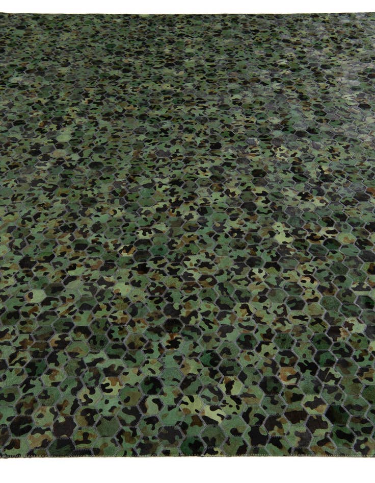 Detail image of 8' x 9' 9 Cowhide Stocks Rug