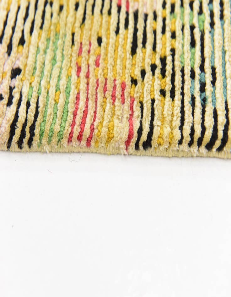 Detail image of 6' x 8' 2  Hand Knotted Darya Rug